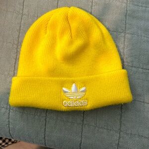 Yellow beanie hat Adidas